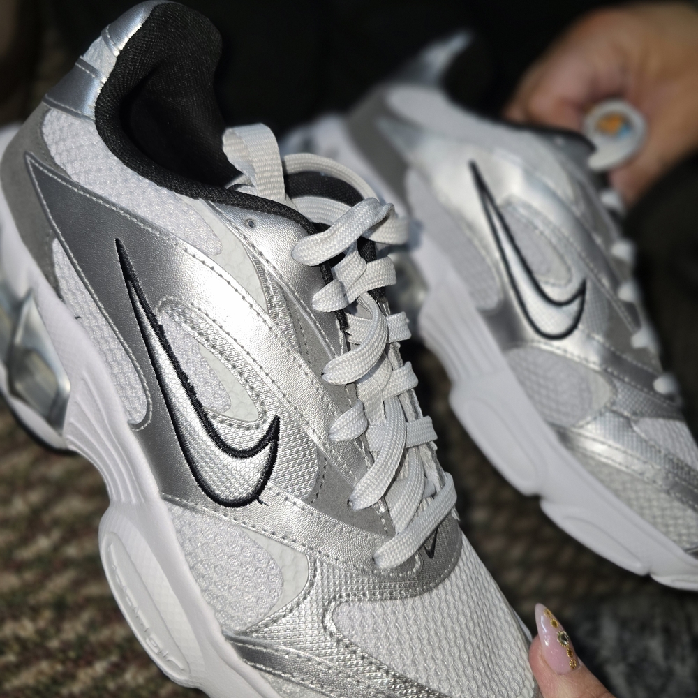 Nike Black and White Sneakers